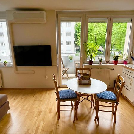 Ferienwohnung Cosy Studio Andy With Great Location Laibach Exterior foto